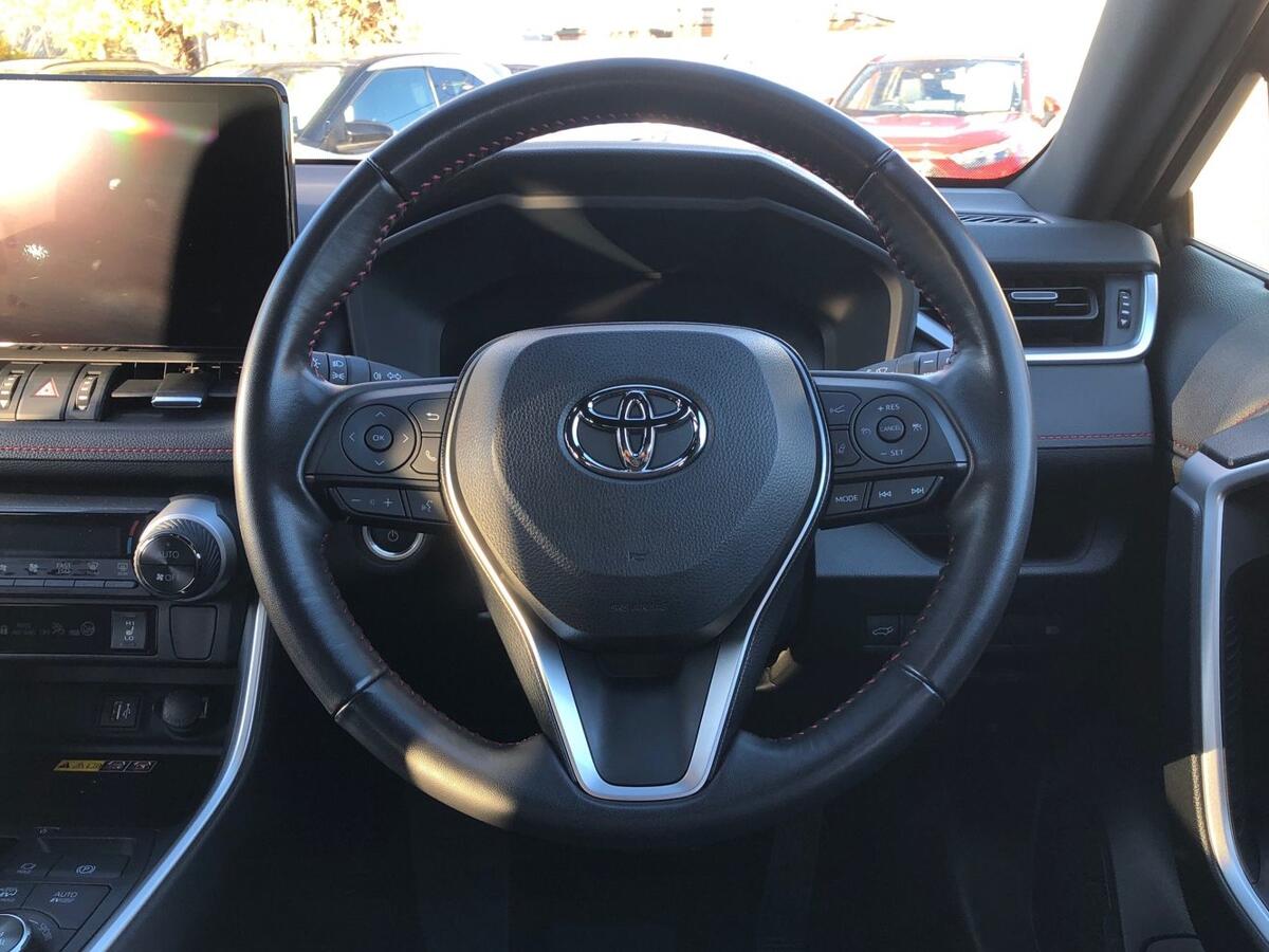 Used Toyota RAV4 2023 for sale - 76800517: Photo 16