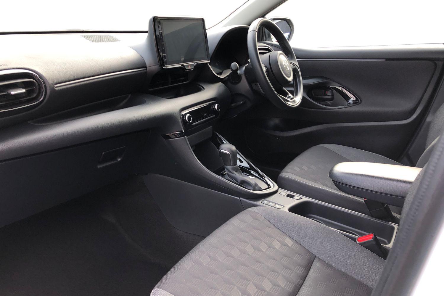 Used Toyota Yaris 2024 for sale - 77457333: Photo 7