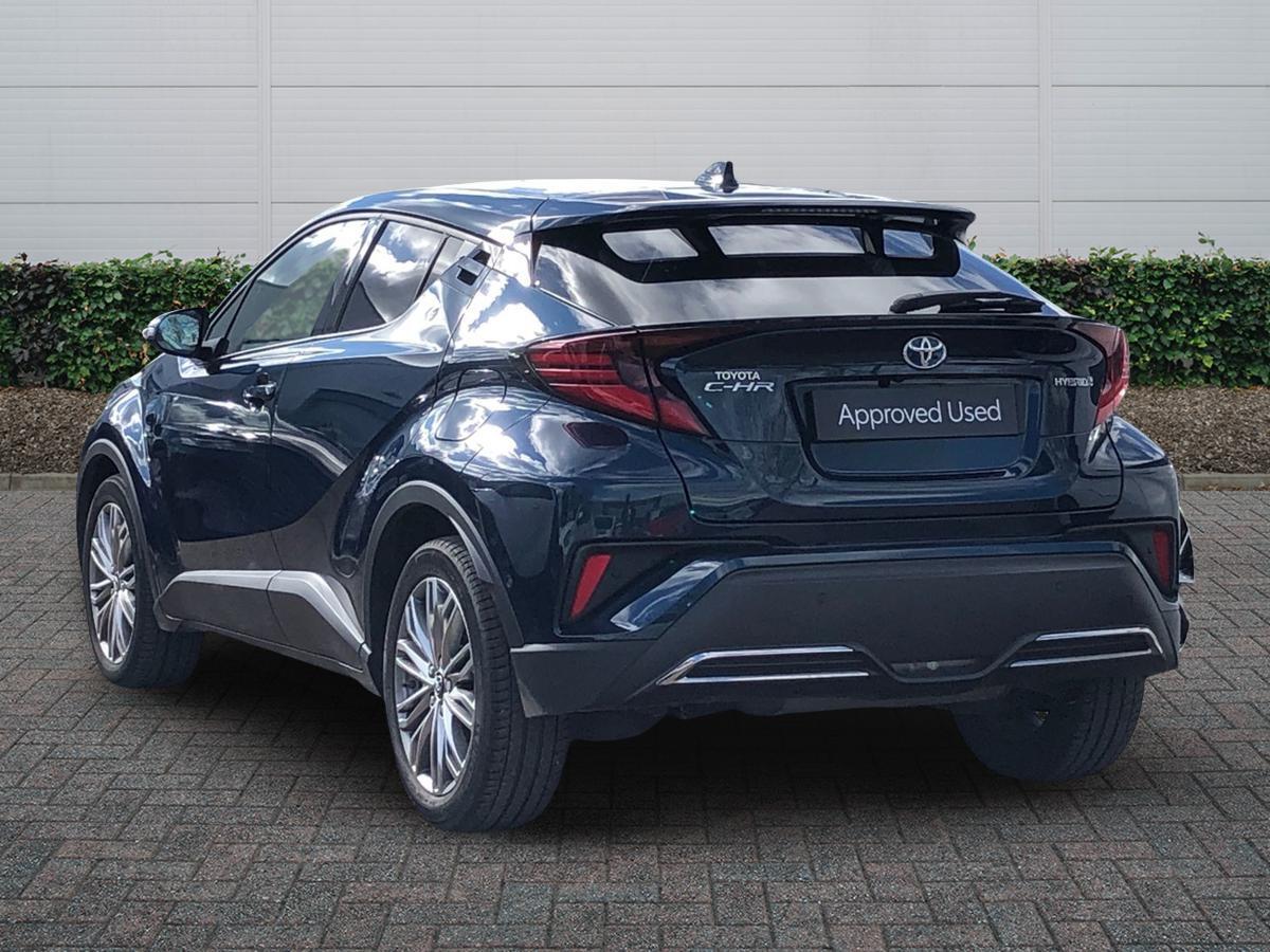 Used Toyota C-HR 2023 for sale - 77826207: Photo 2
