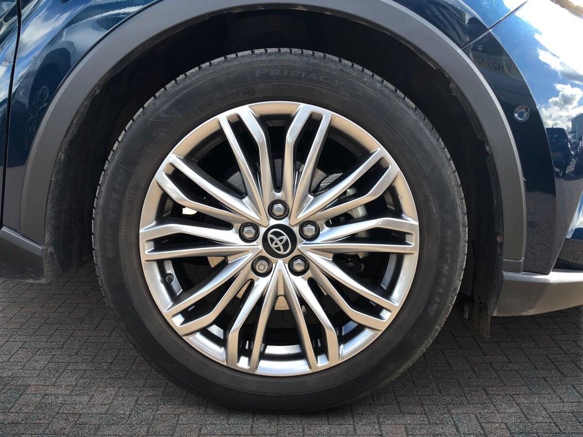 Used Toyota C-HR 2023 for sale - 77826207: Photo 6