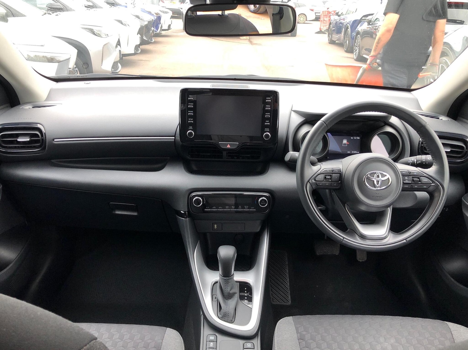 Used Toyota Yaris 2023 for sale - 76692742: Photo 11