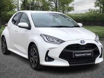 Used Toyota Yaris 2023 for sale - 76692742: Photo