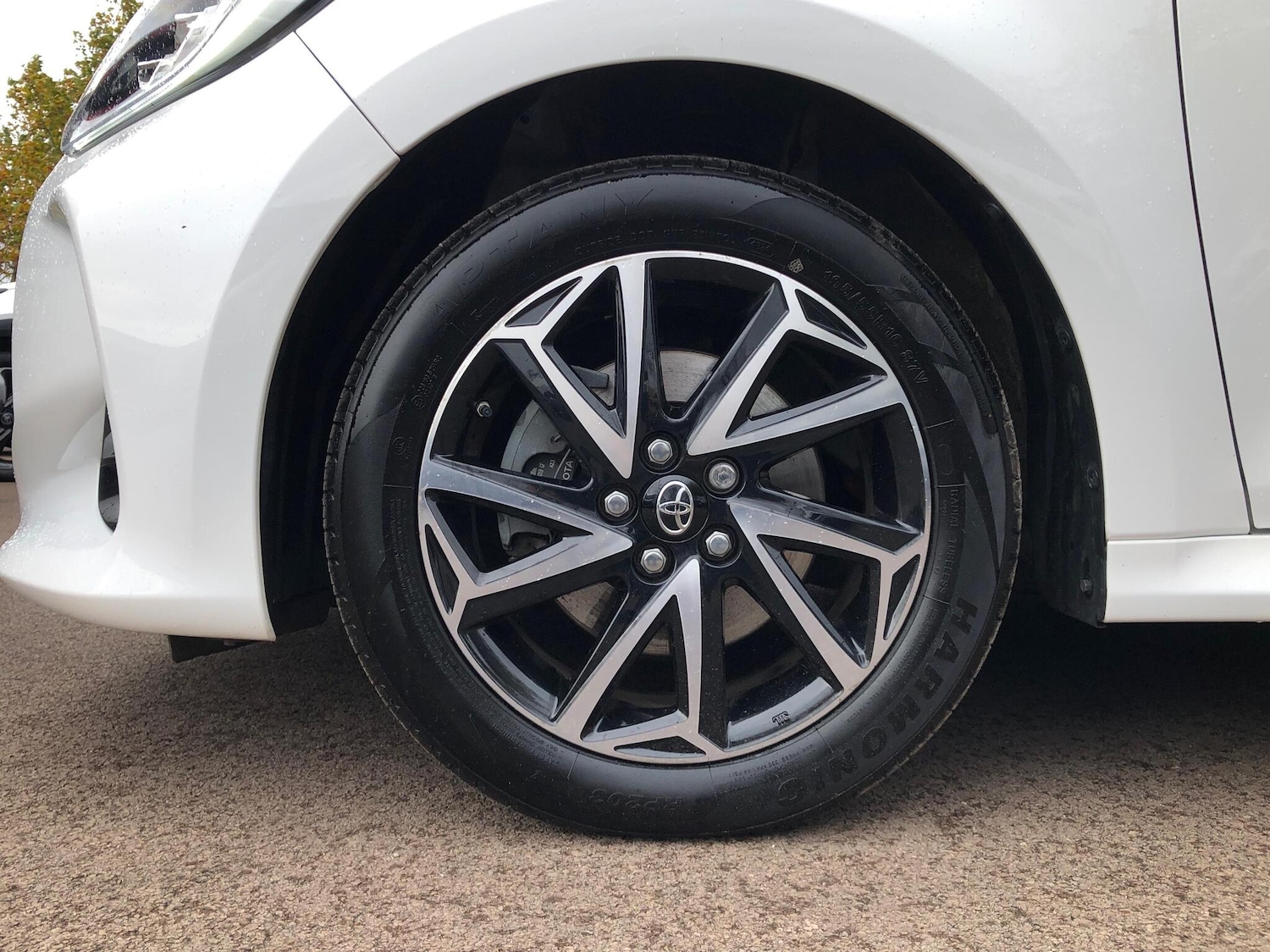 Used Toyota Yaris 2023 for sale - 76692742: Photo 23