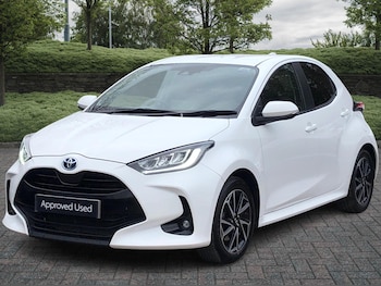 Used Toyota Yaris 2023 for sale - 76692742: Photo