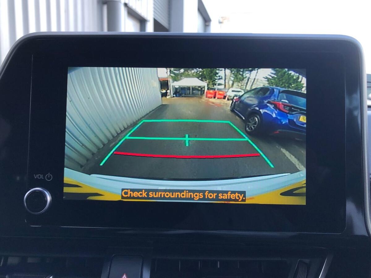 Used Toyota C-HR 2023 for sale - 77826155: Photo 14