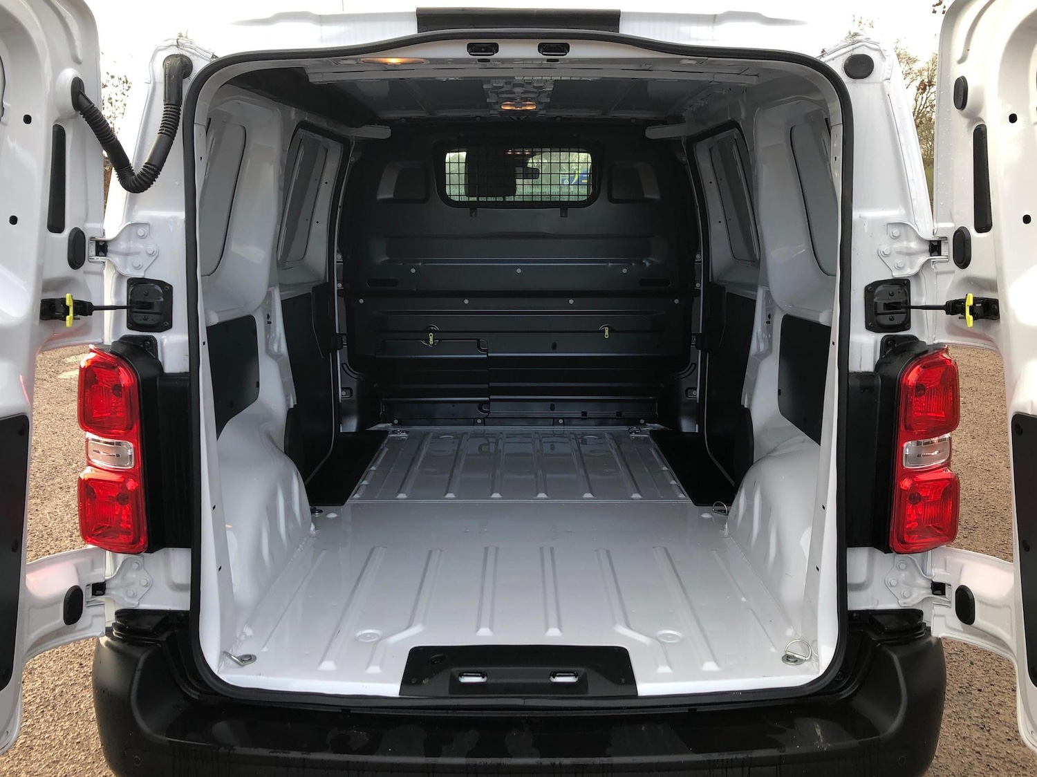 Used Toyota ProAce 2023 for sale - 74633030: Photo 12