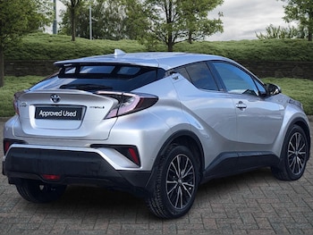 Used Toyota C-HR 2019 for sale - 76241270: Photo 2