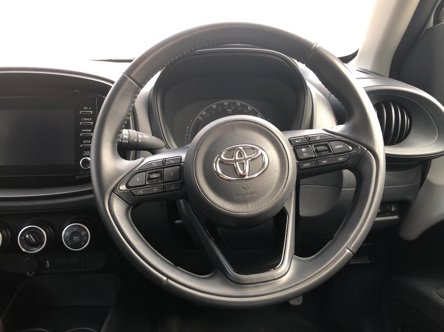 Used Toyota Aygo X 2022 for sale - 76419916: Photo 11