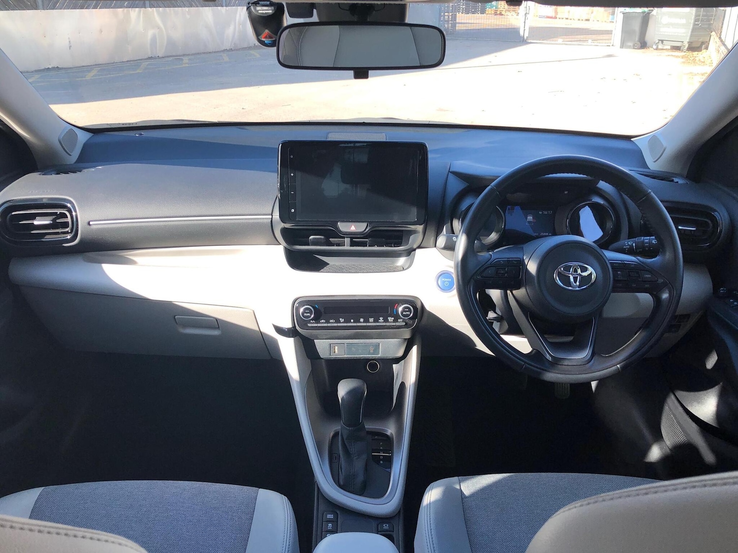 Used Toyota Yaris 2023 for sale - 76017670: Photo 5