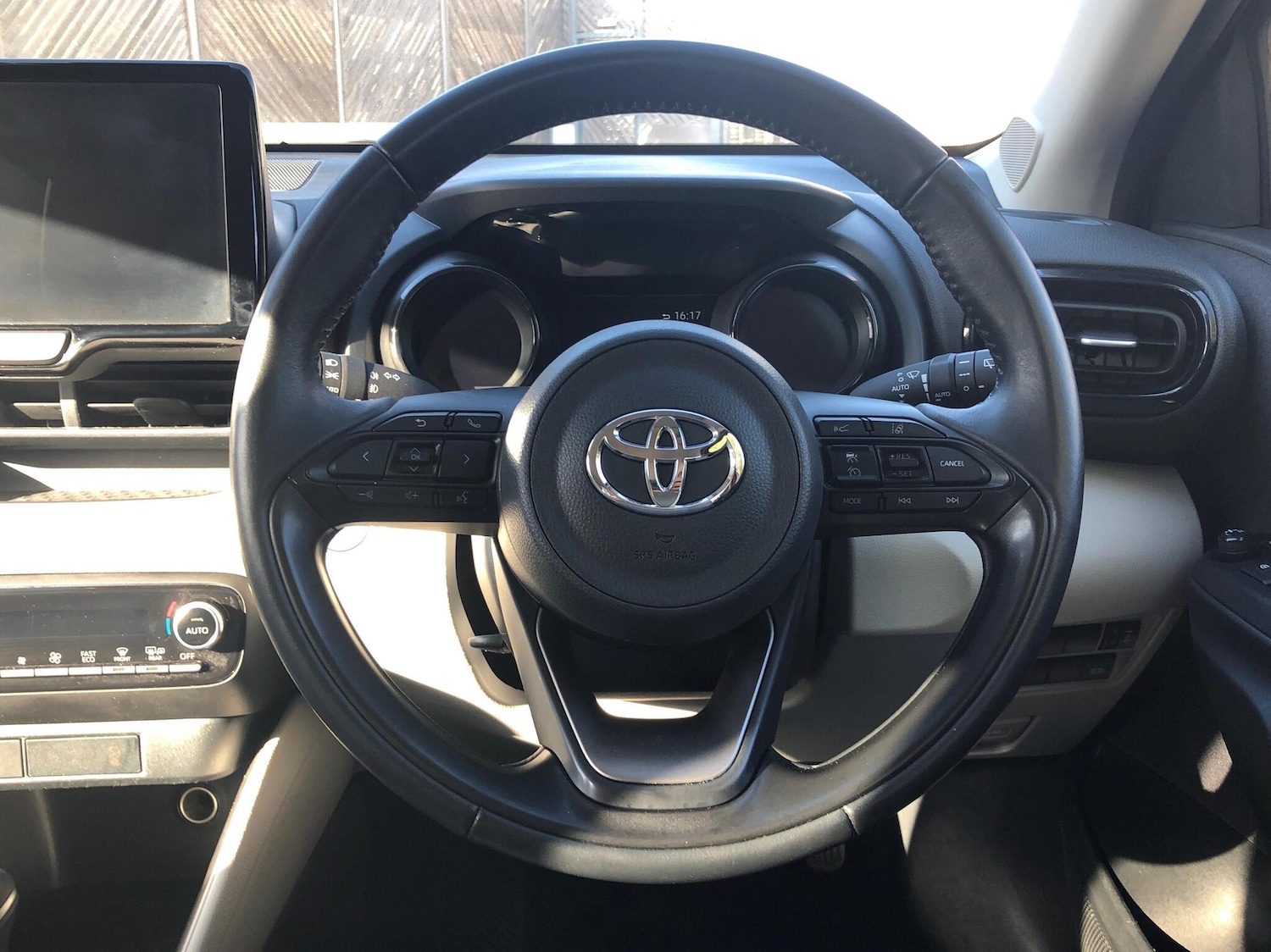 Used Toyota Yaris 2023 for sale - 76017670: Photo 6
