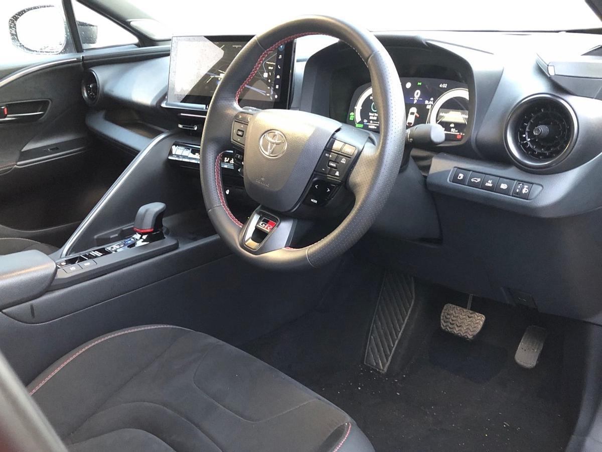 Used Toyota C-HR 2024 for sale - 77177018: Photo 11