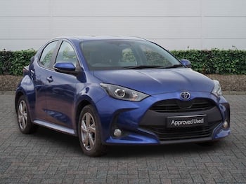 Used Toyota Yaris 2024 for sale - 79633336: Photo