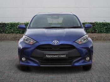 Used Toyota Yaris 2024 for sale - 79633336: Photo