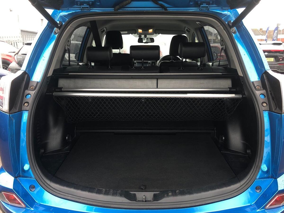 Used Toyota RAV4 2016 for sale - 77013480: Photo 10