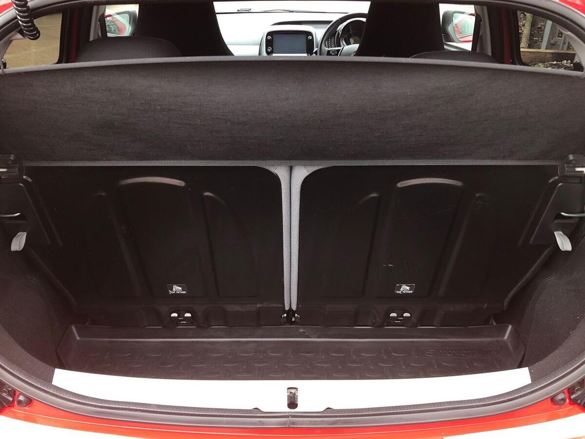 Used Toyota AYGO 2019 for sale - 77627060: Photo 10
