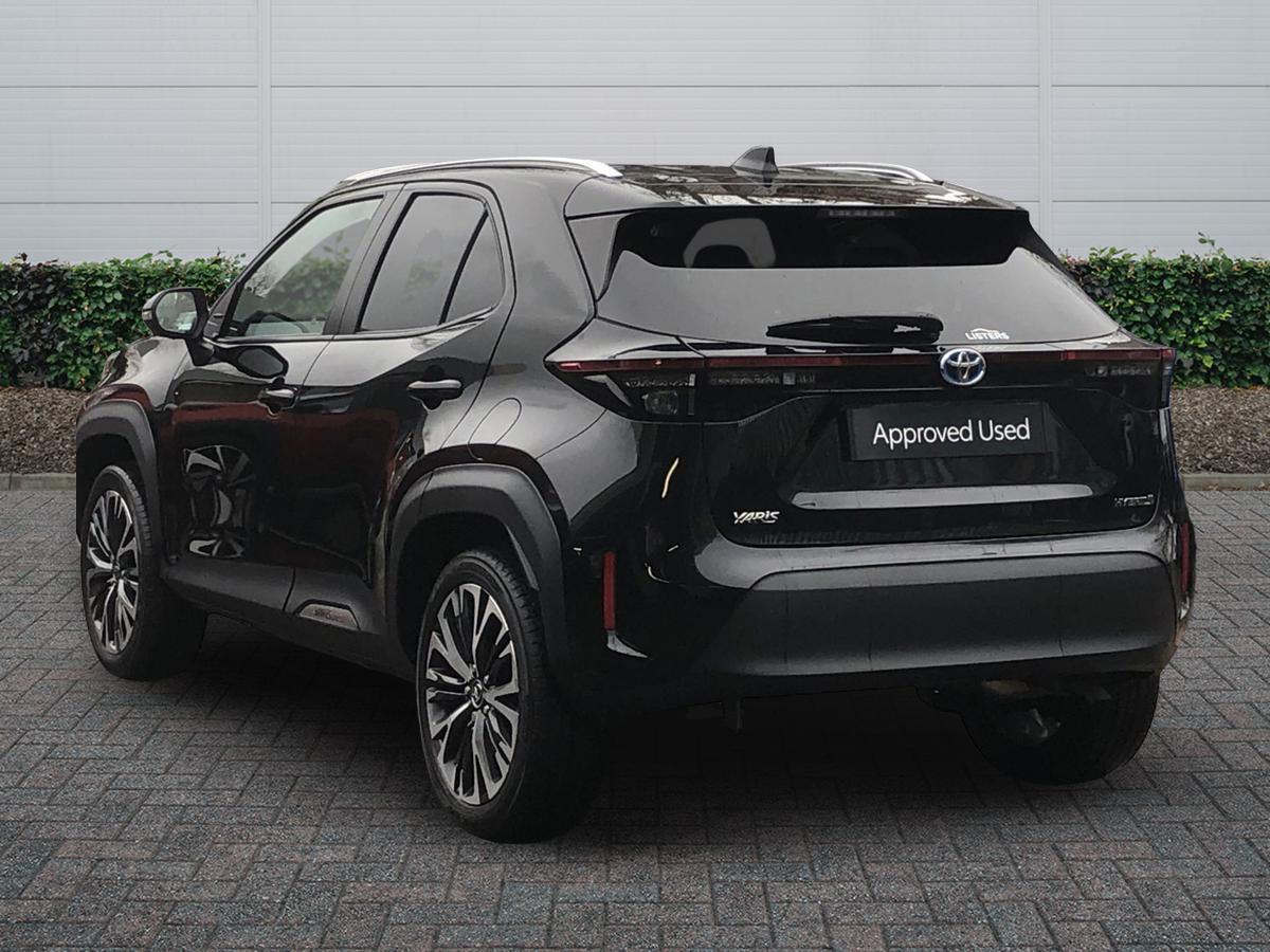 Used Toyota Yaris Cross 2022 for sale - 77013576: Photo 2