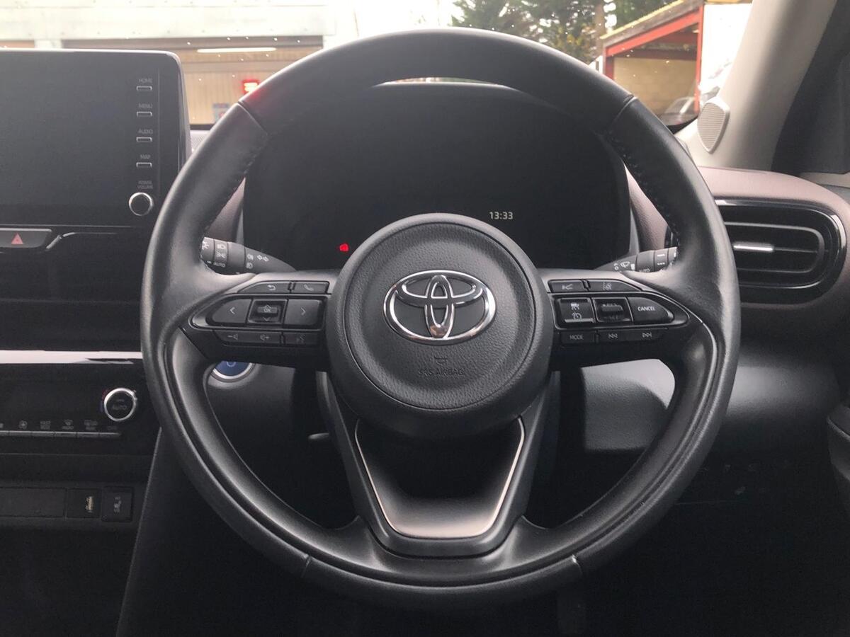 Used Toyota Yaris Cross 2022 for sale - 77013576: Photo 7