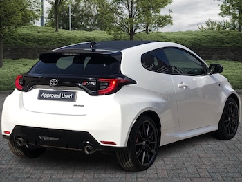 Used Toyota Yaris 2022 for sale - 75979556: Photo