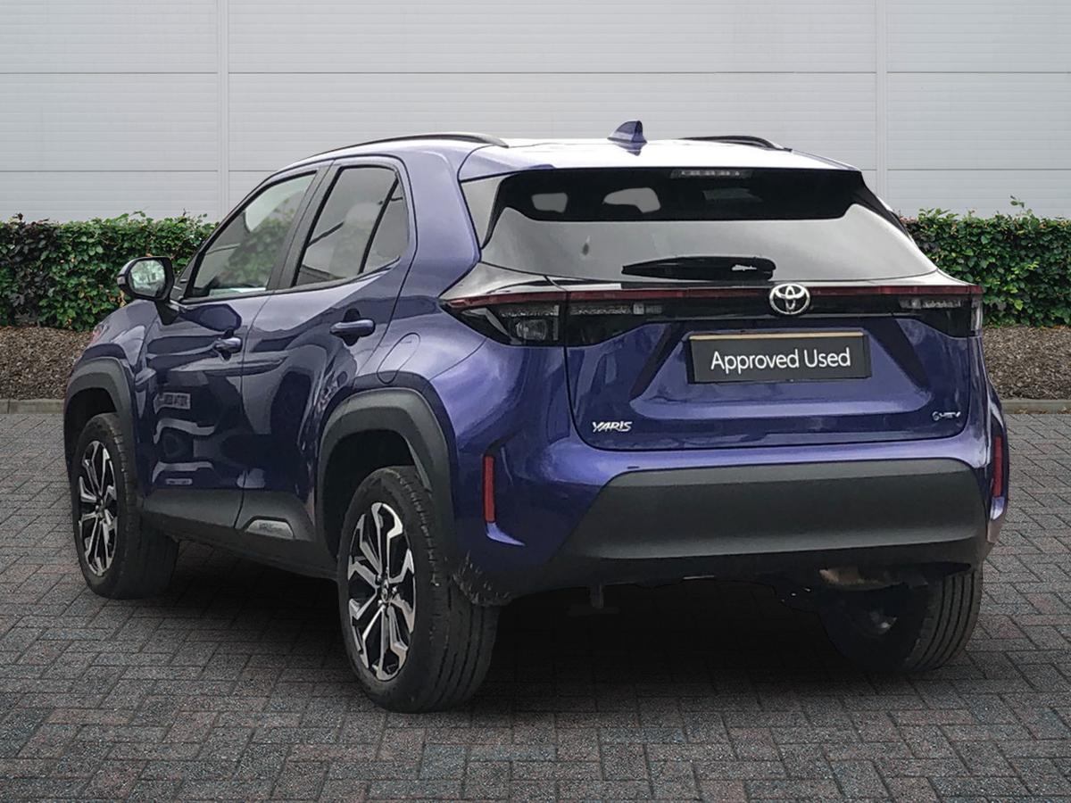 Used Toyota Yaris Cross 2024 for sale - 77725395: Photo 2