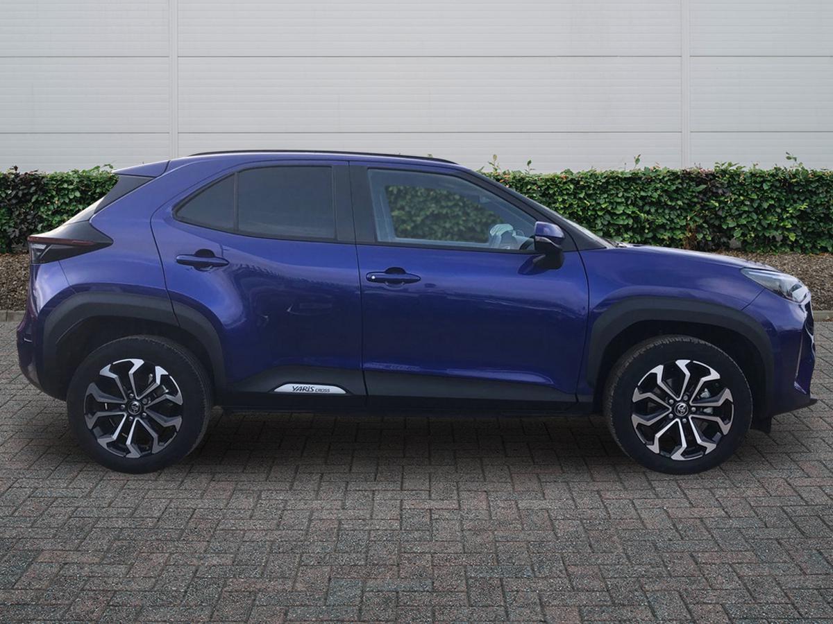 Used Toyota Yaris Cross 2024 for sale - 77725395: Photo 5