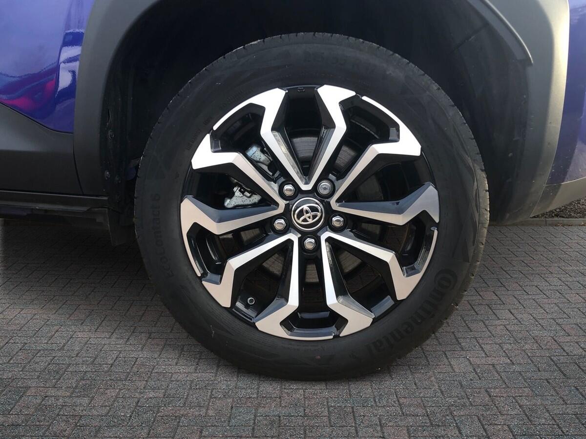 Used Toyota Yaris Cross 2024 for sale - 77725395: Photo 6