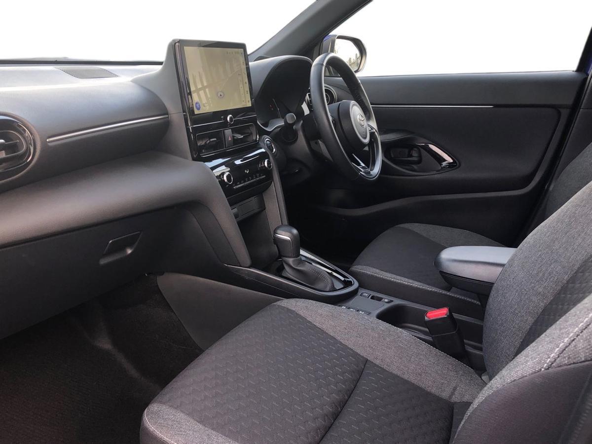 Used Toyota Yaris Cross 2024 for sale - 77725395: Photo 7