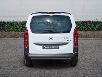 Used Toyota PROACE CITY Verso 2026 for sale - 79427309: Photo