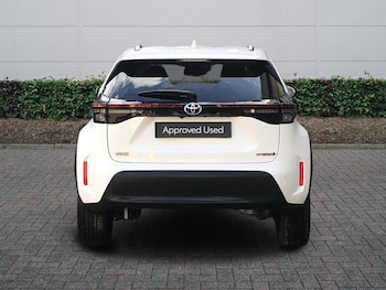 Used Toyota Yaris Cross 2024 for sale - 78377102: Photo