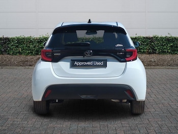 Used Toyota Yaris 2026 for sale - 79159860: Photo