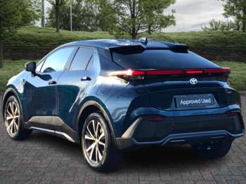 Used Toyota C-HR 2024 for sale - 73337080: Photo
