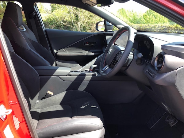 Used Toyota C-HR 2025 for sale - 76228825: Photo 16