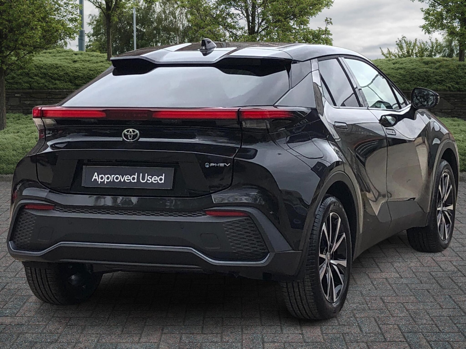 Used Toyota C-HR 2025 for sale - 76500887: Photo 3