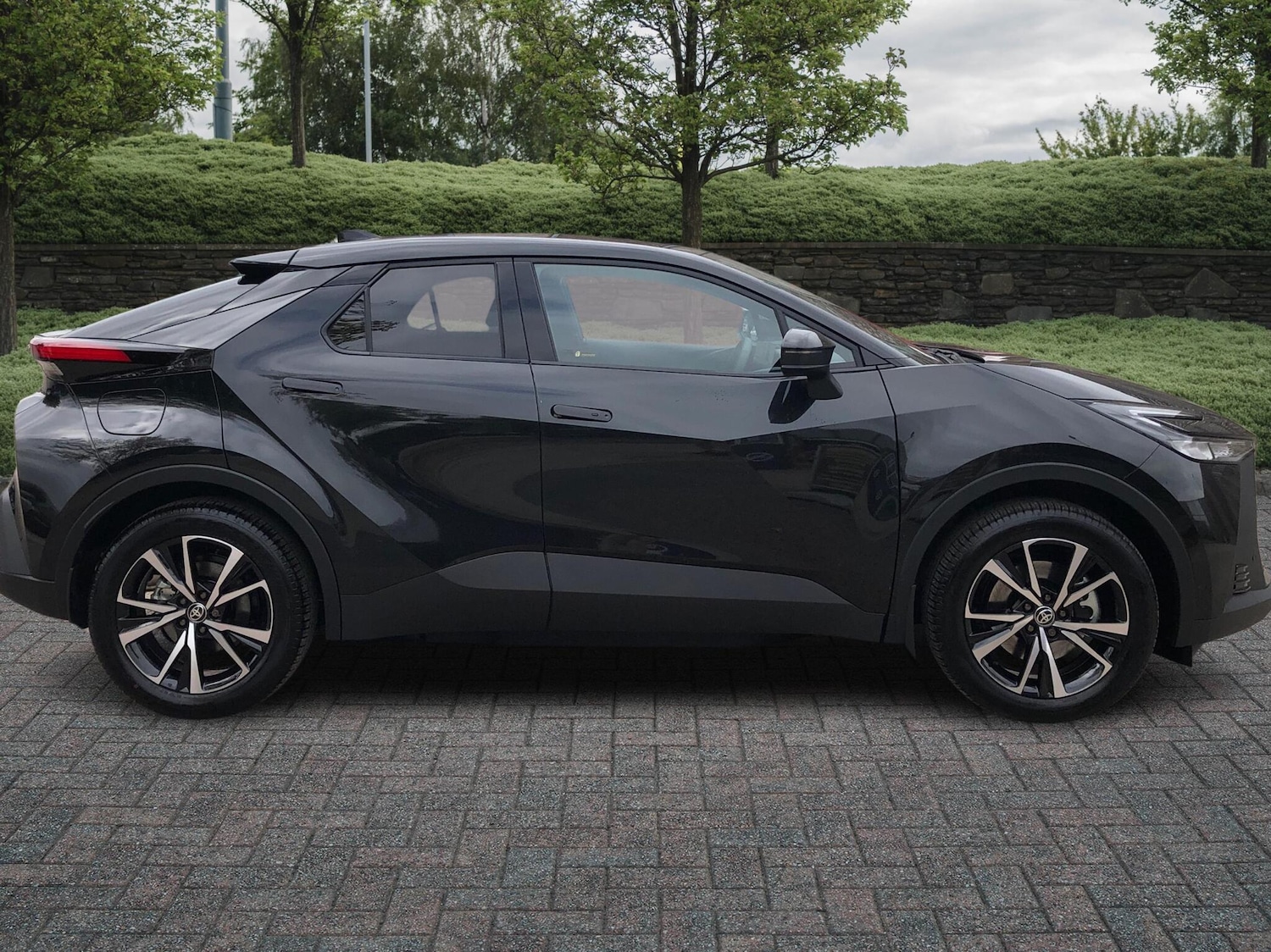 Used Toyota C-HR 2025 for sale - 76500887: Photo 6