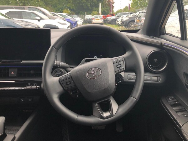 Used Toyota C-HR 2024 for sale - 76043941: Photo 12