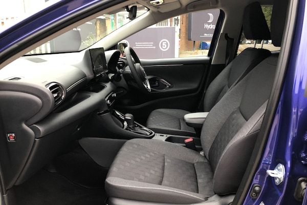 Used Toyota Yaris 2025 for sale - 76241236: Photo 19