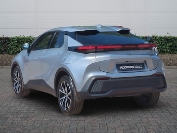 Used Toyota C-HR 2025 for sale - 79170566: Photo
