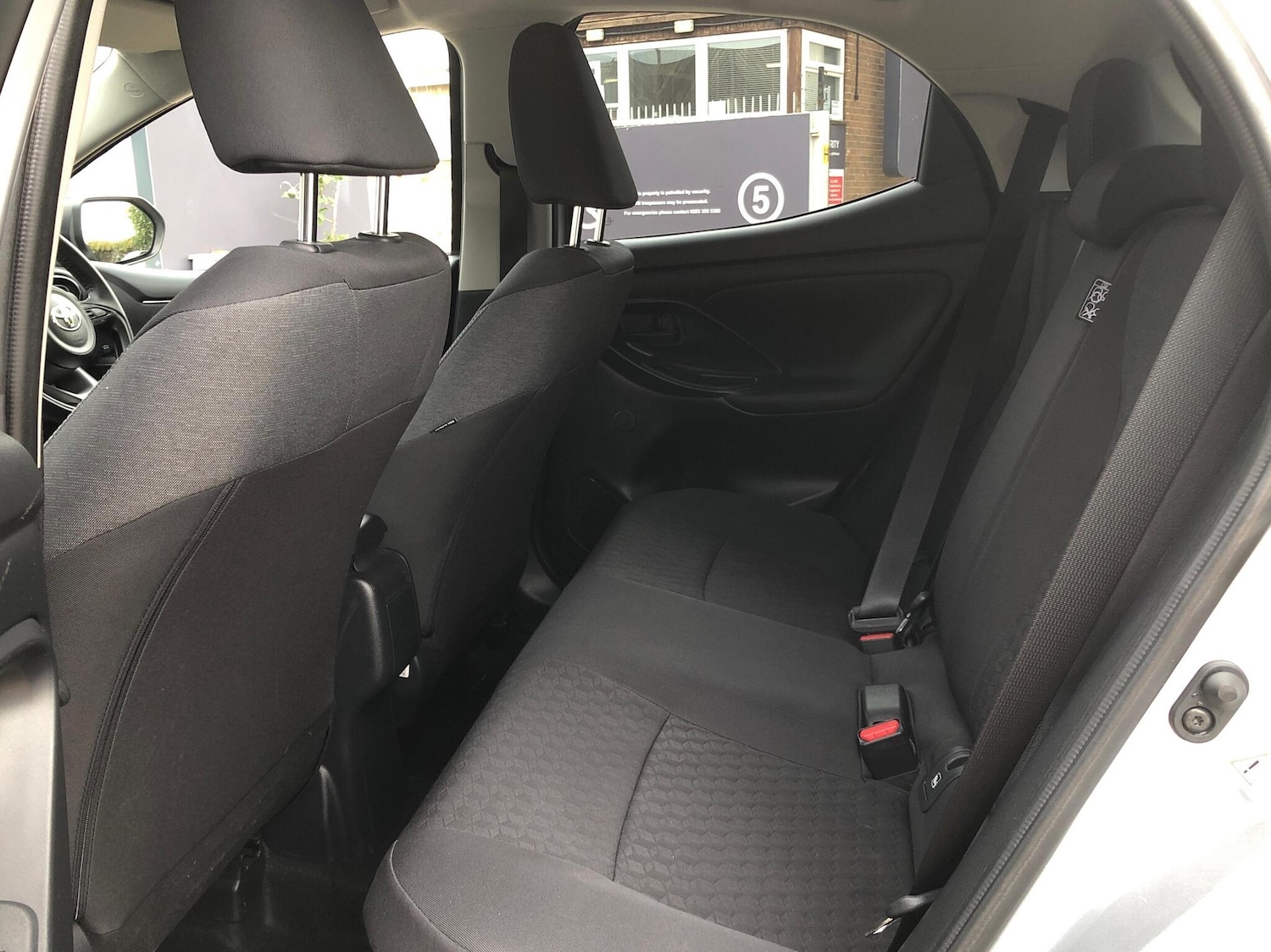 Used Toyota Yaris 2022 for sale - 76017632: Photo 14