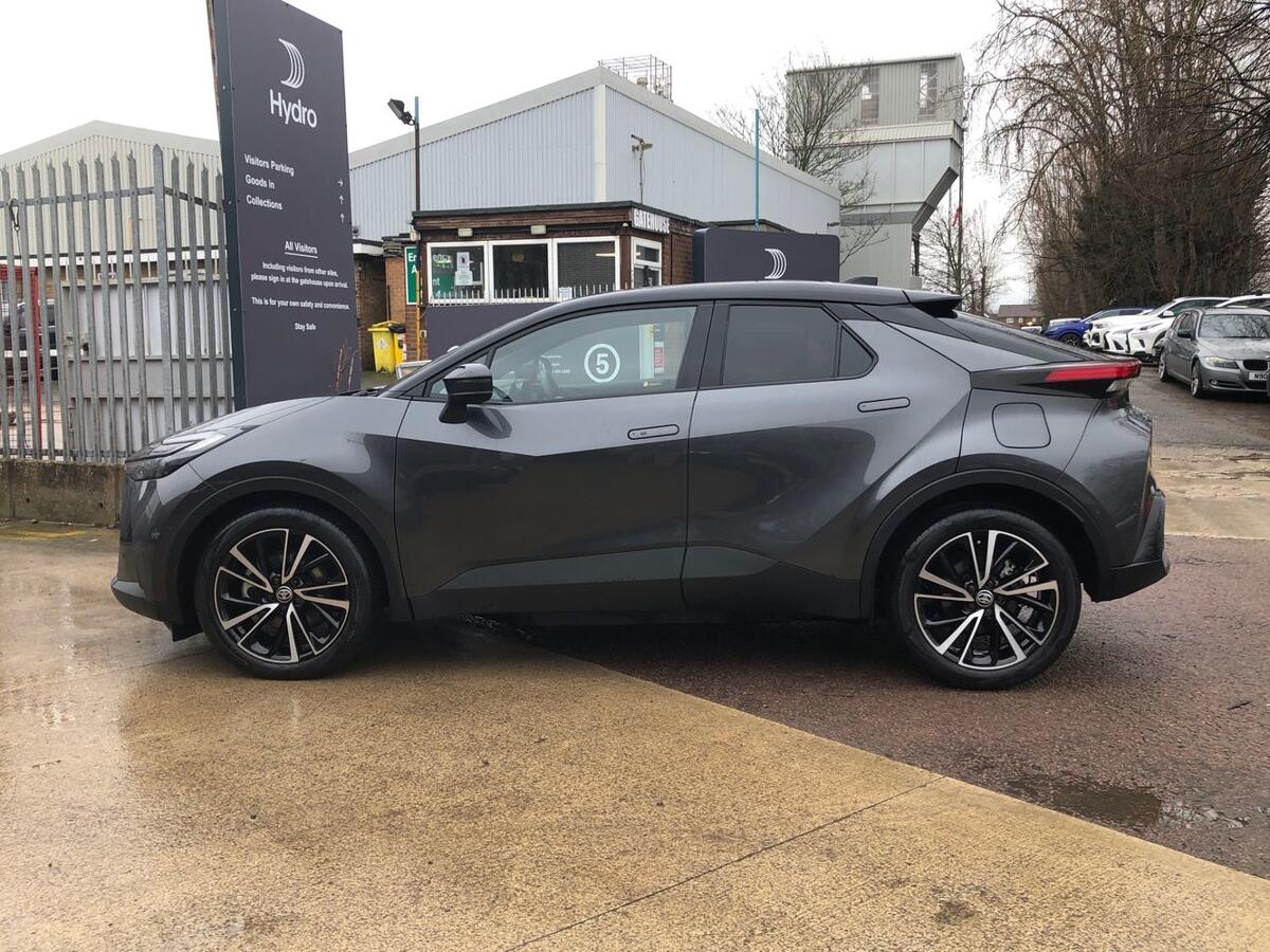 Used Toyota C-HR 2024 for sale - 77627129: Photo 14