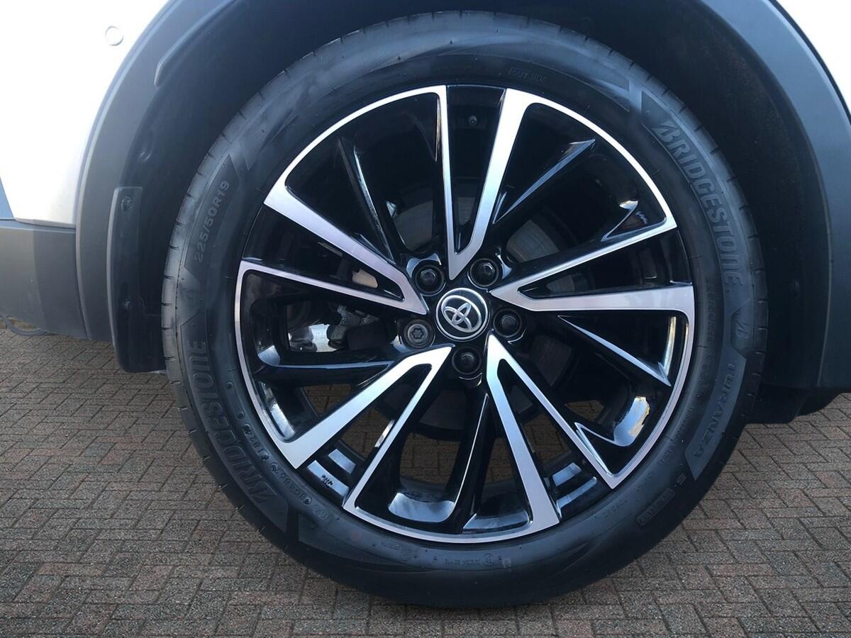 Used Toyota C-HR 2024 for sale - 76662321: Photo 15