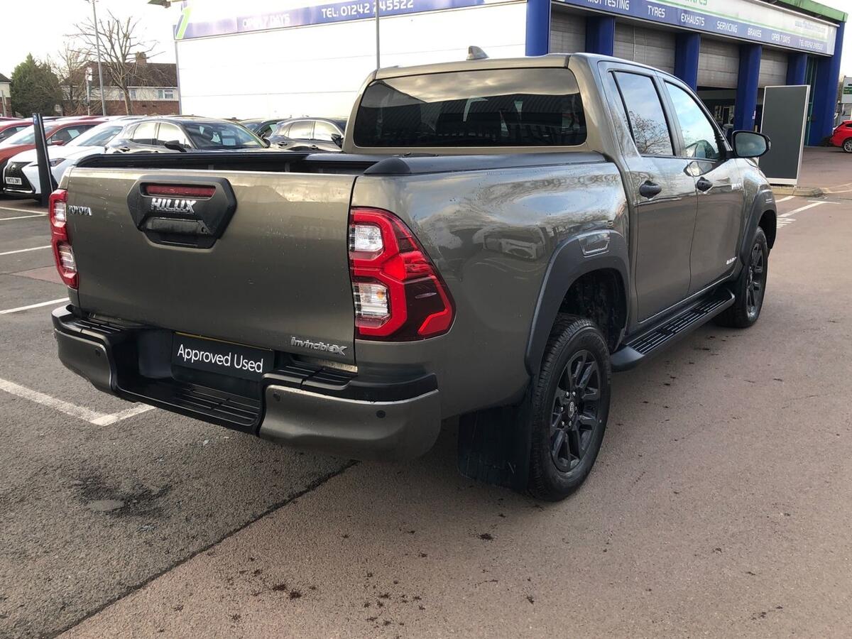 Used Toyota Hilux 2024 for sale - 77052404: Photo 13