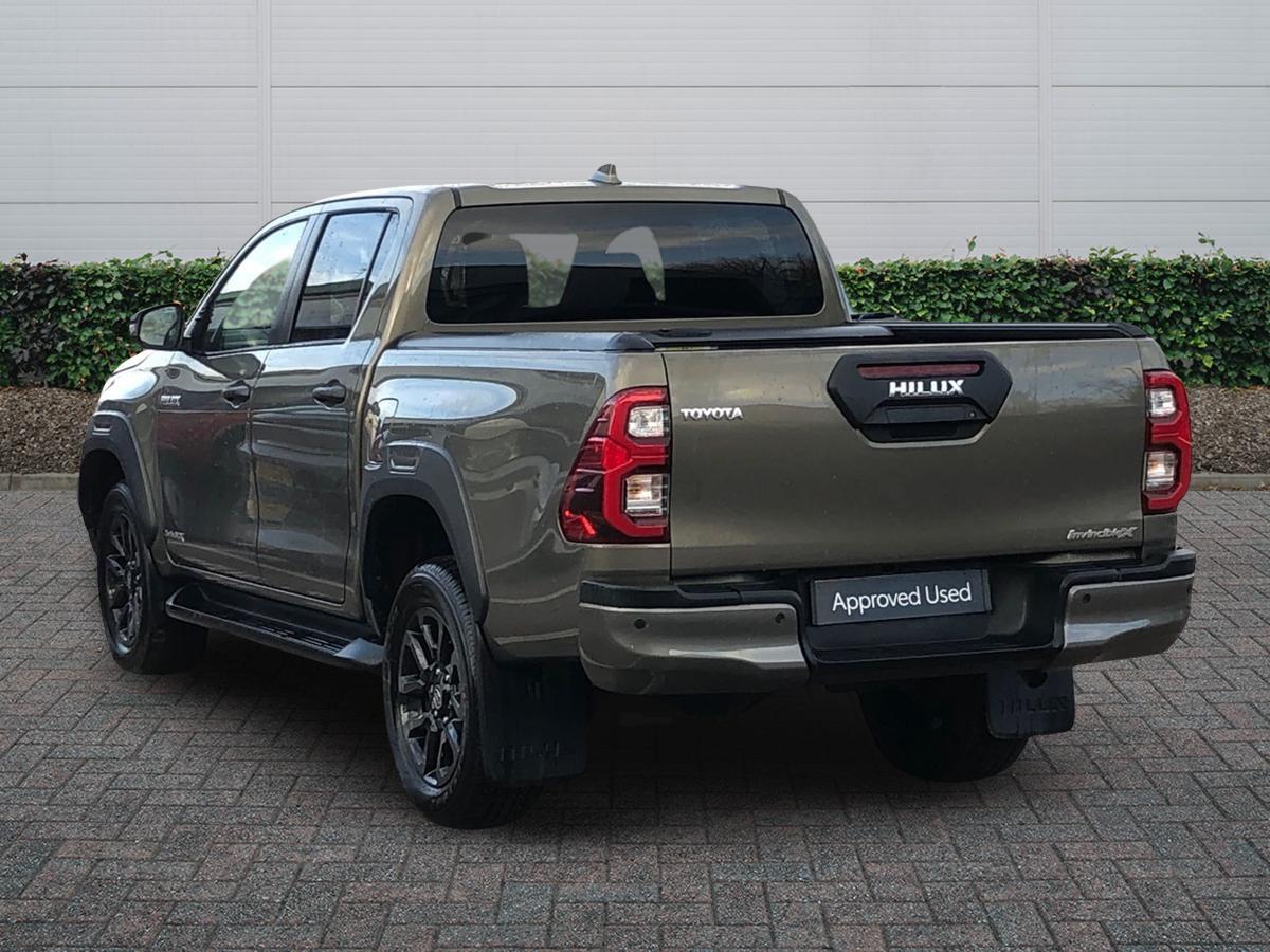 Used Toyota Hilux 2024 for sale - 77052404: Photo 2