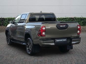 Used Toyota Hilux 2024 for sale - 77052404: Photo