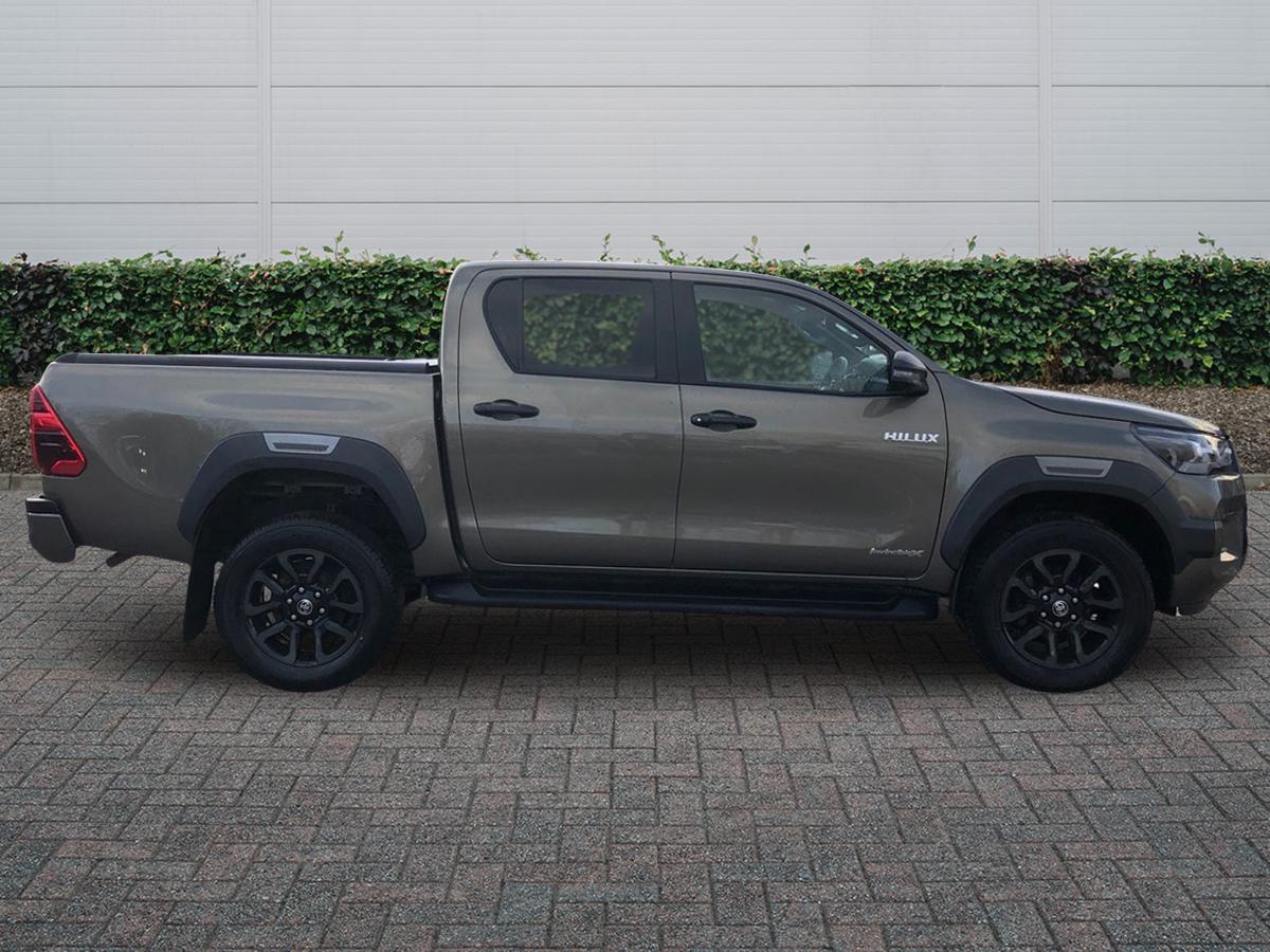 Used Toyota Hilux 2024 for sale - 77052404: Photo 5