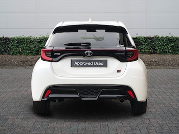 Used Toyota Yaris 2023 for sale - 77941548: Photo