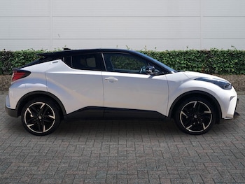 Used Toyota C-HR 2023 for sale - 78476020: Photo