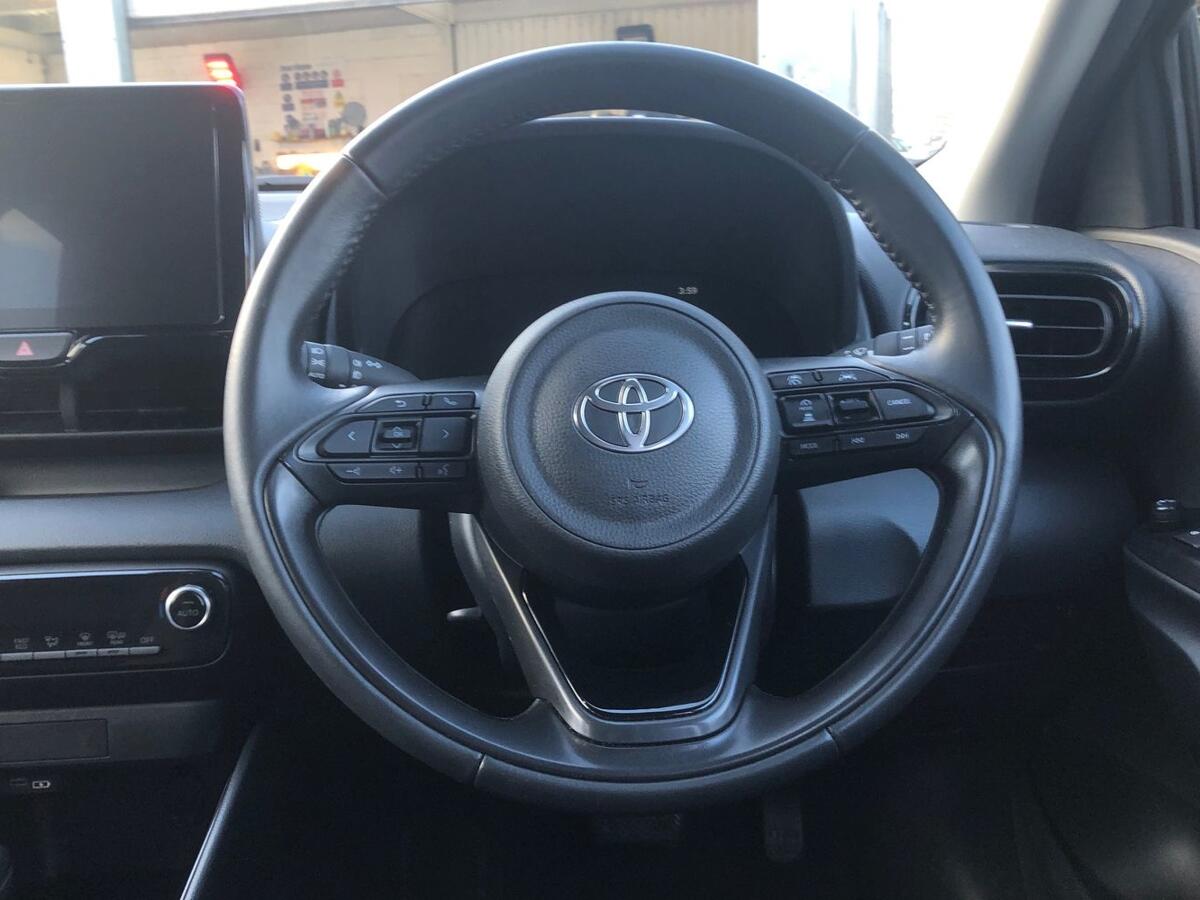 Used Toyota Yaris 2024 for sale - 77855140: Photo 10