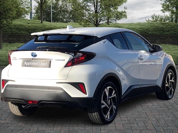 Used Toyota C-HR 2022 for sale - 76190684: Photo 2