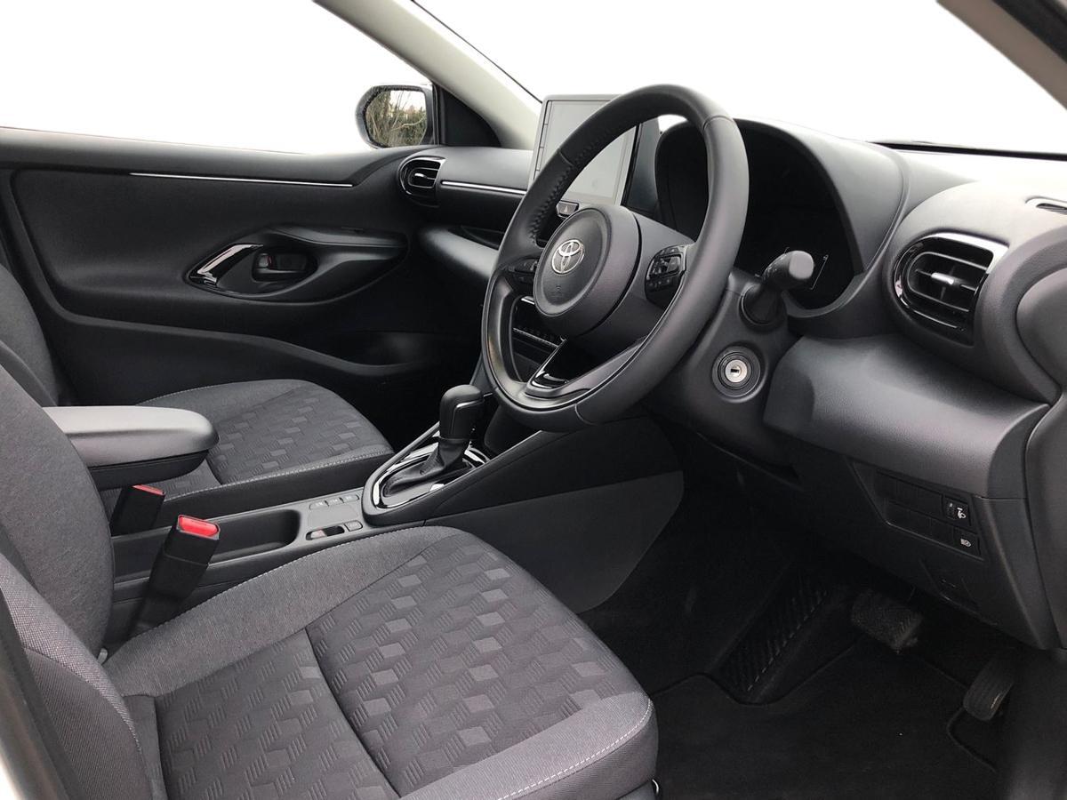 Used Toyota Yaris 2026 for sale - 77638066: Photo 12