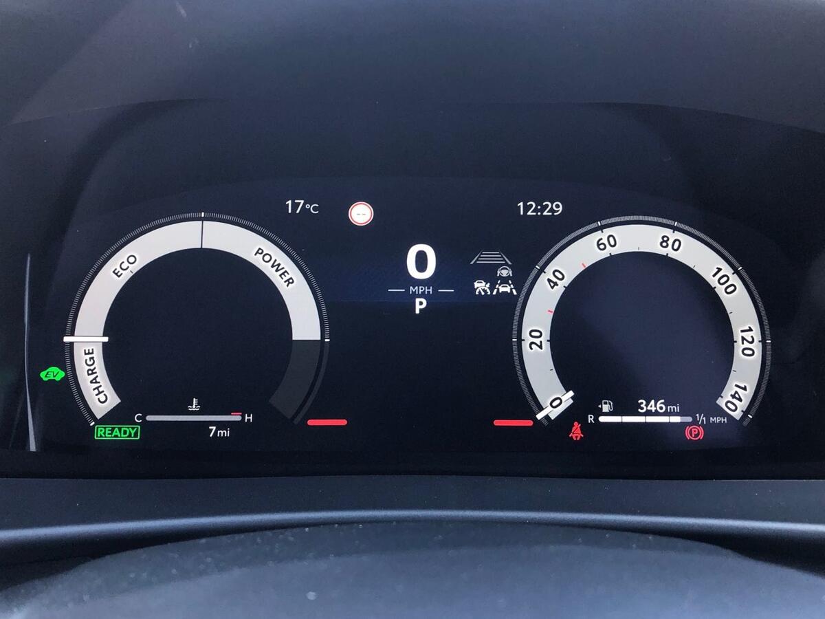 Used Toyota C-HR 2026 for sale - 78036189: Photo 11