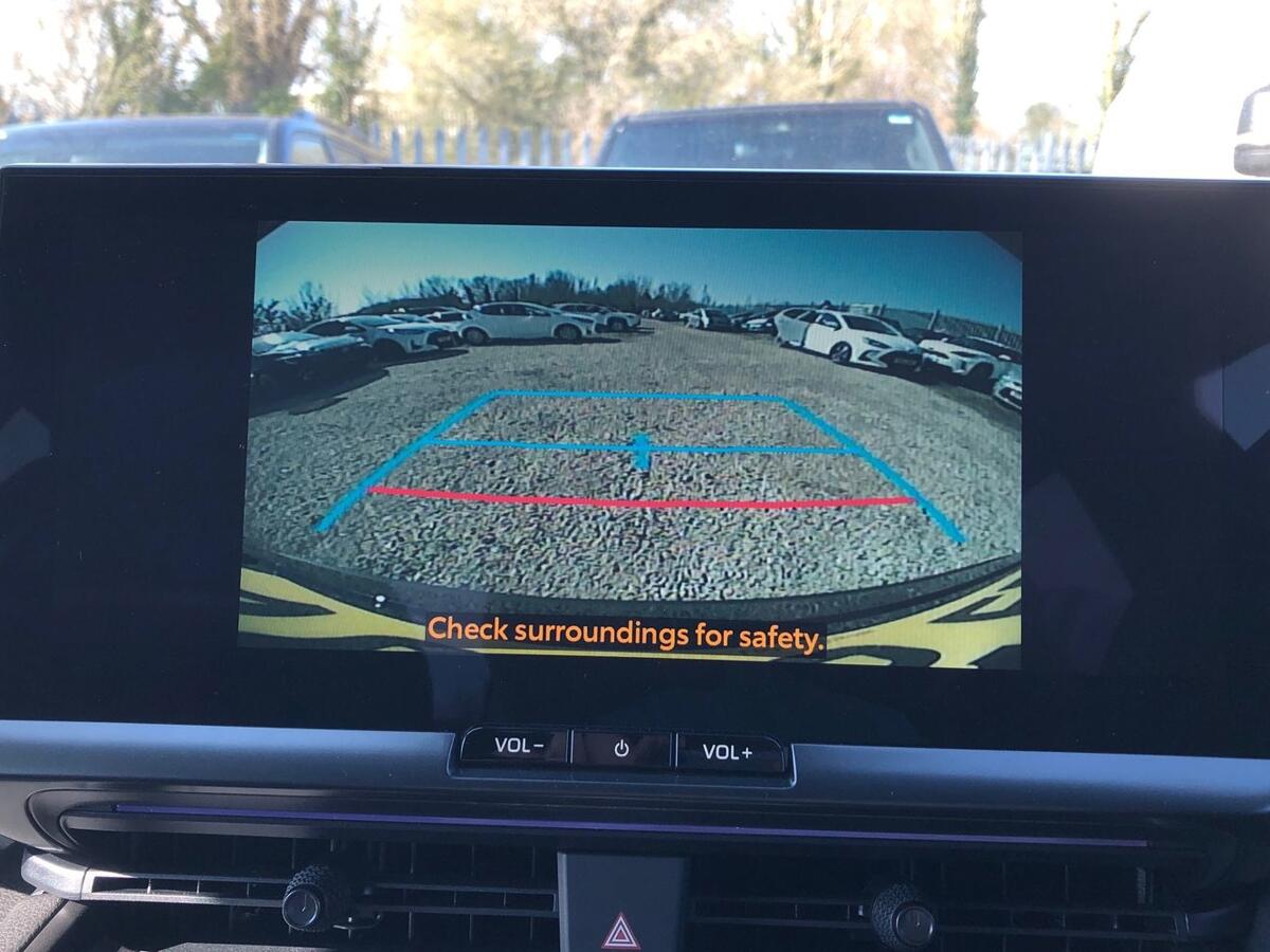 Used Toyota C-HR 2026 for sale - 78036189: Photo 12